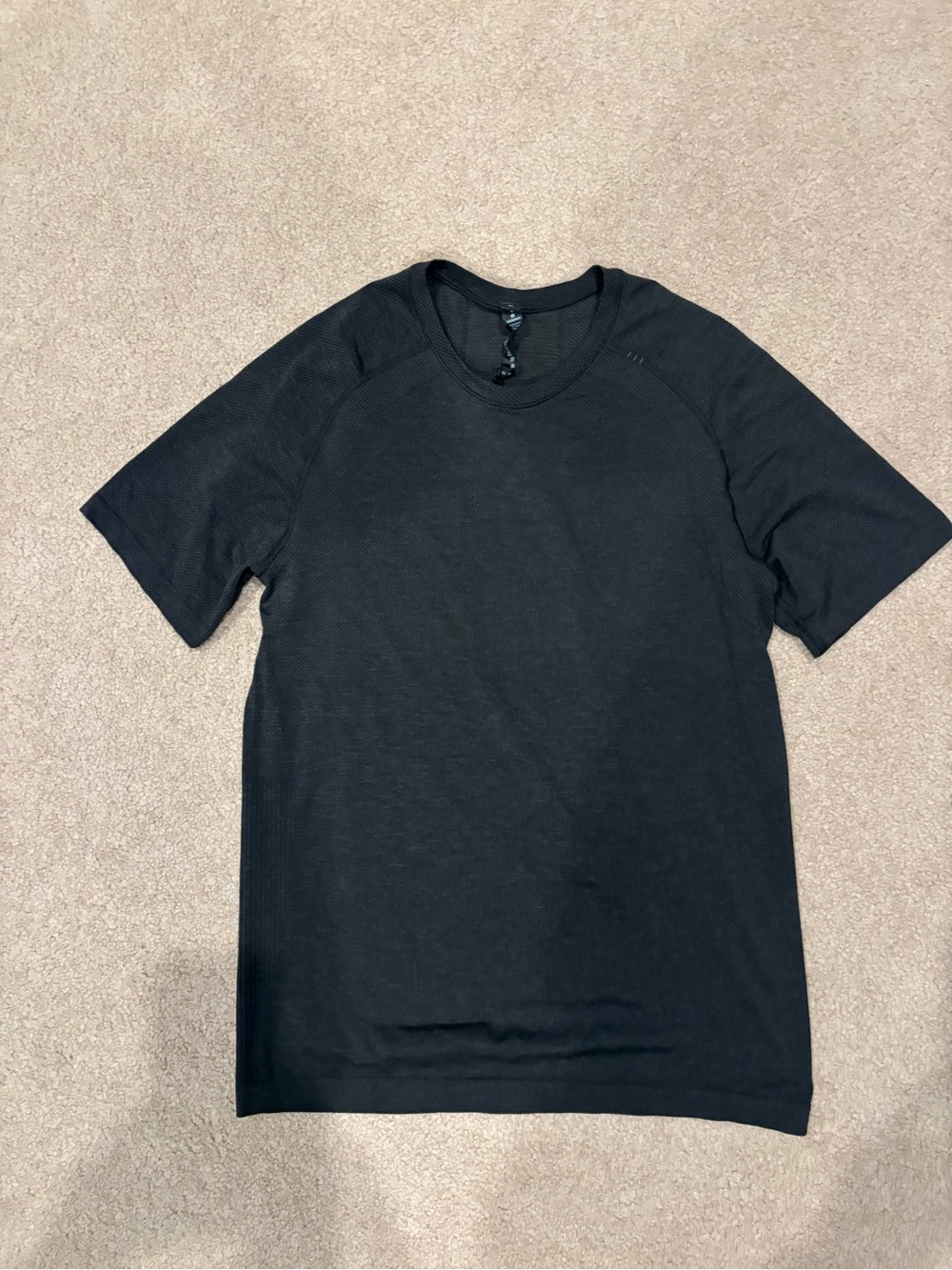 lululemon athletica Men's Black Short-Sleeve Crew Tee